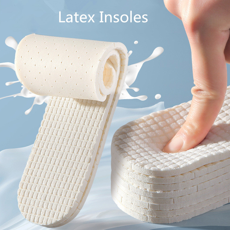 1 paio di modelli in memory fo - Insole Memory Foam recensione e prezzo