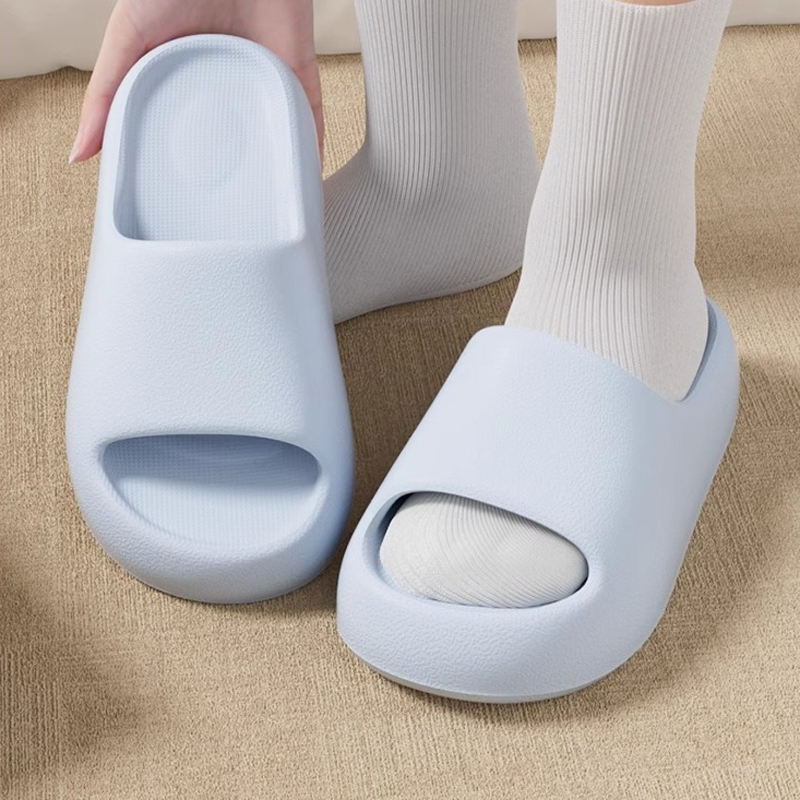 Ciabatte da donna Cloud in gom - Sneaker Care Set recensione e prezzo
