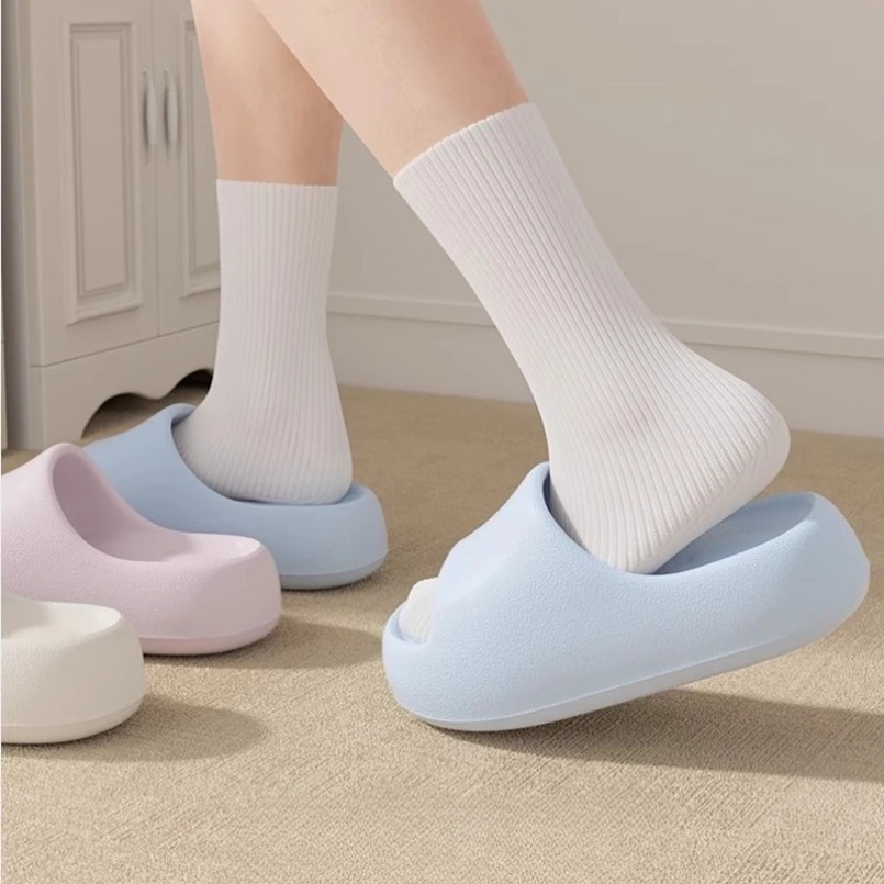 Ciabatte da donna Cloud in gom - Sneaker Care Set recensione e prezzo